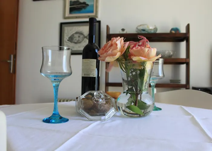 招待所 斯维耶可夫公寓 3*